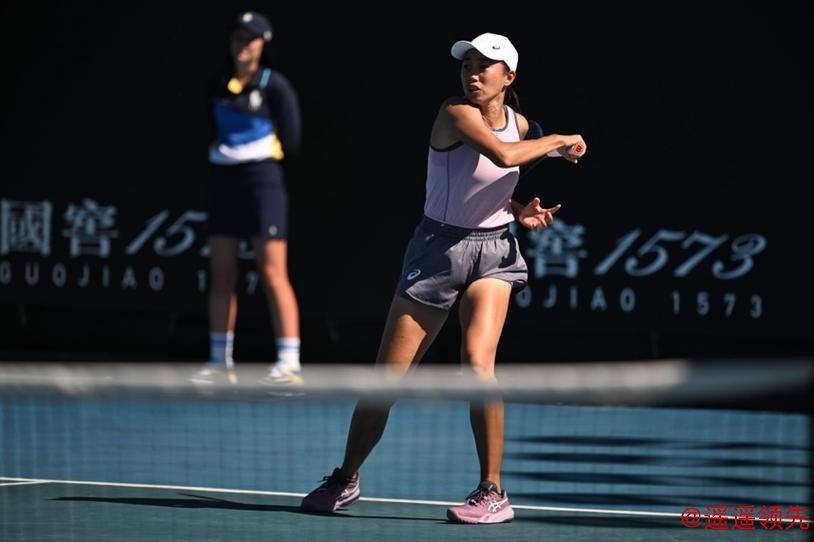 澳网首轮中国军团4人过关 郑钦文明日迎战西格蒙德 澳网首轮中国军团4人过关 郑钦文明日迎战西格蒙德